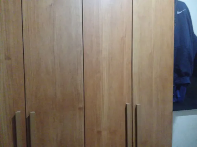 Vendo guarda-roupa roupa