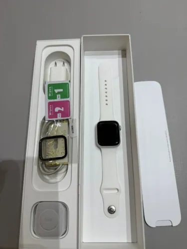 Apple Watch - Série 4 40mm - Silver Aluminium