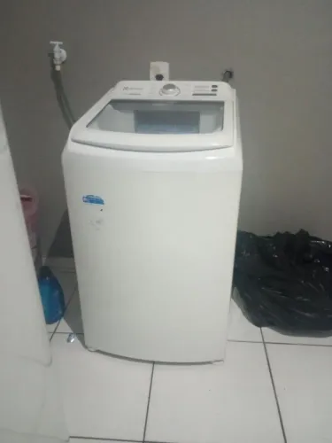Máquina de lavar Eletrolux capacidade de 14kgs
