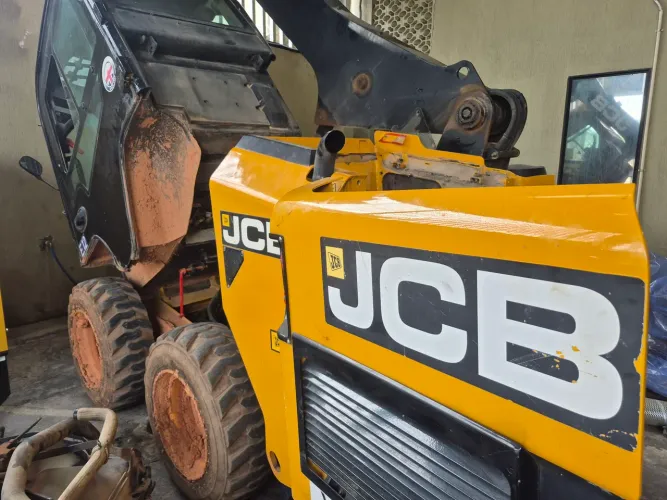 MOTOR Diesel Minicarregadeira JCB 190 T3