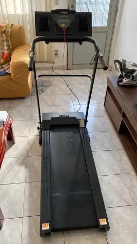 Esteira Kiko E500i Residencial Dobrável Semi Nova