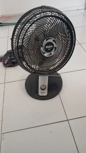 Vende-se ventilador usado