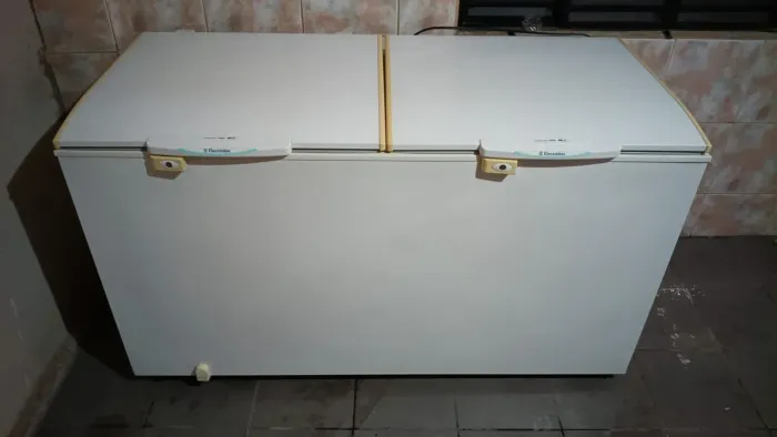Freezer Electrolux  de 2.500 por 1.600