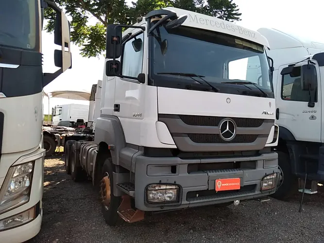 Mercedes-Benz Axor 3344/48 6X4 E5 2019/2020 Vamos Seminovos Regente Feijó