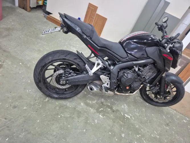 Vendo ou troco por outra moto mais barata com volta a vista.