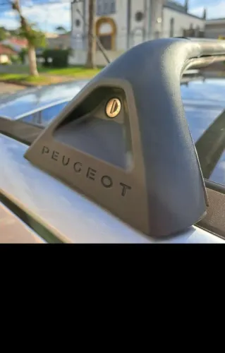Rack de Teto Original Peugeot 308 (com chave antifurto)