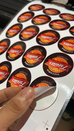 Adesivo personalizado para brindes