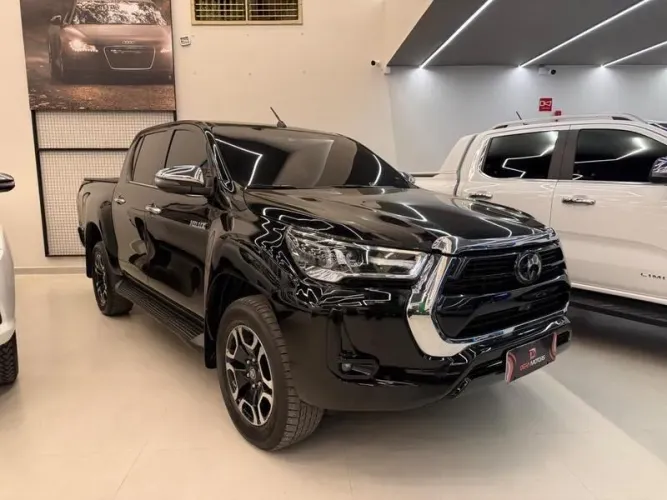 Toyota Hilux 4X2 2.8 Diesel 2023