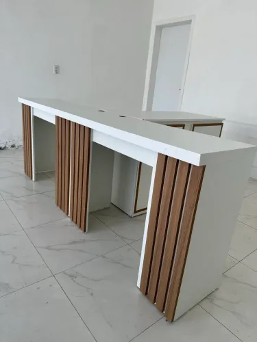 MESA MANICURE DUPLA