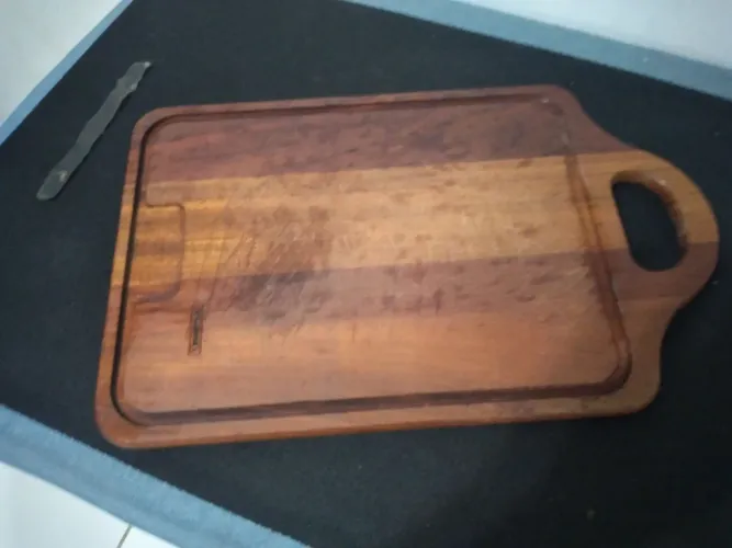 Tábua de Churrasco em Madeira de Lei - 45 x 28 x 2 cm