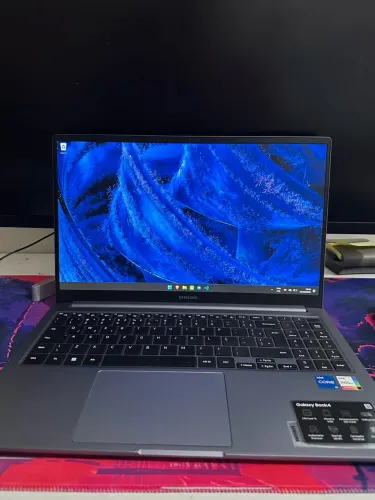 Notebook Samsung Galaxy Book4 Core i5, 16GB RAM, SSD