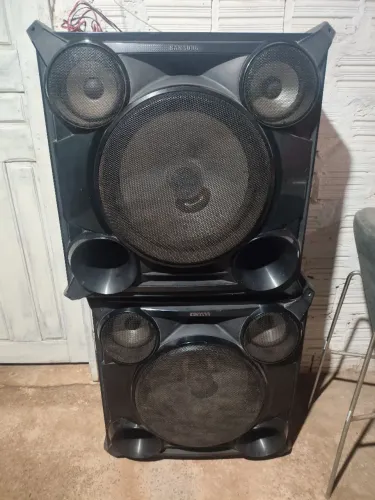 Vendo caixas de som usado 