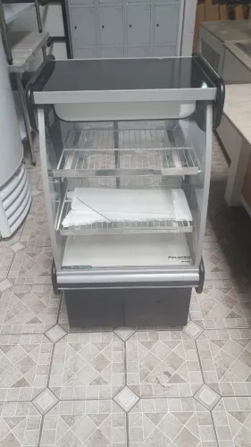 Balcão Caixa Polofrio 60cm Seco Vidro Semi Curvo Mostruário