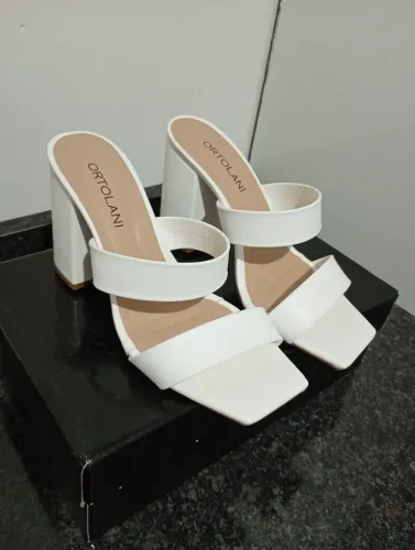 Sandália Ortolani salto alto