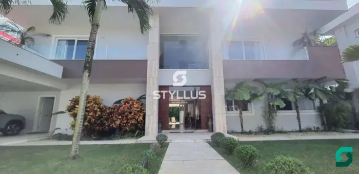 Barra da Tijuca | Casa de Condomínio 5 quartos, sendo 5 suites