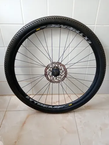 Roda dianteira completa - vzan extreme MTB (com pneu e disco center lock freio hidráulico)
