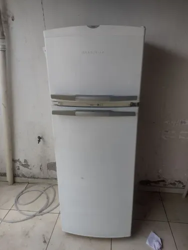 Vendo geladeira Brastemp Frost Free duplex funcionando perfeitamente