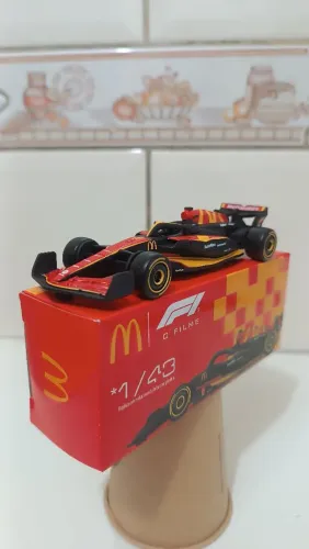 Carro Fórmula 1 do Mac Donalds 