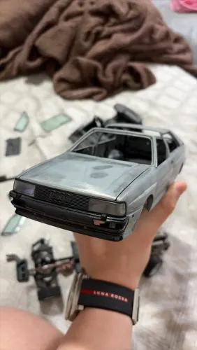 Miniatura Autoart millennium Audi quattro 1/18