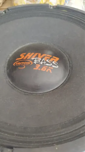 Auto falante de 15 potente marca Shiver 3.6
