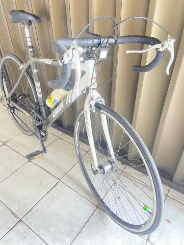 duas bicicleta pra venda