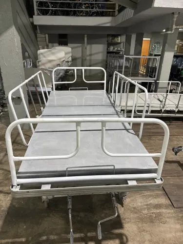Cama hospitalar