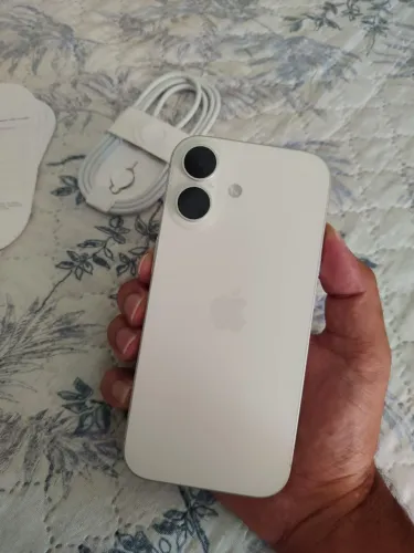 iPhone 17 branco 256gb