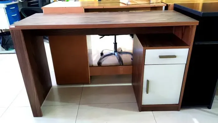 Escrivaninha nova