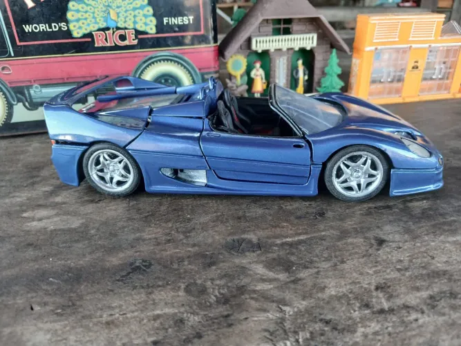 Miniatura Ferrari f50