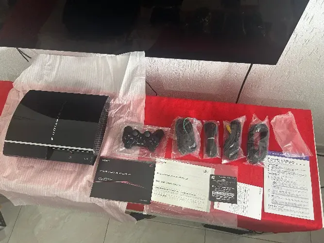 Playstation 3 60GB modelo CECHA00 CIB