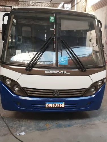 Vendo micro ônibus VW comil pia 31 lugares 2012x