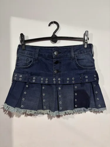Mini saia jeans upcycling