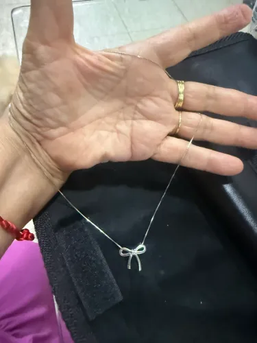 Cordão e medalha de ouro branco 18k, 45cm, 2,6g. Vendo como joia e não gramas.