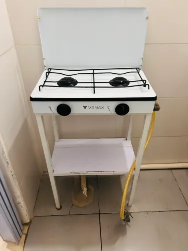 FOGÃO 2 BOCAS SUPER CONSERVADO COM ESTRUTURA ACOPLADA