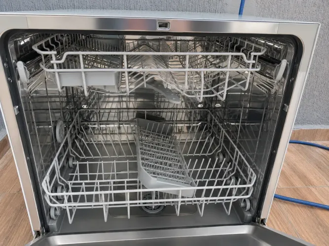 Lava louça Midea 8 funções