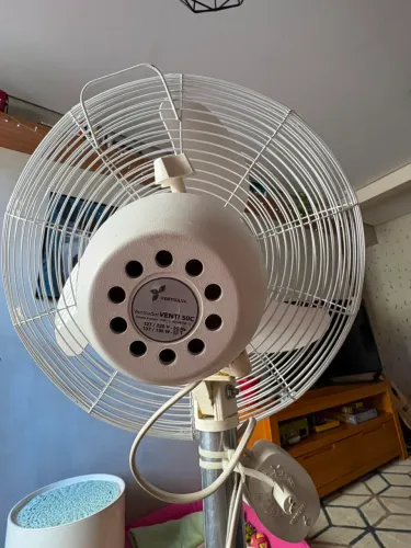 Ventilador de Chão Branco