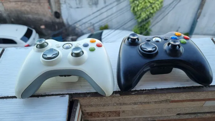 2 Controles de Xbox 360!