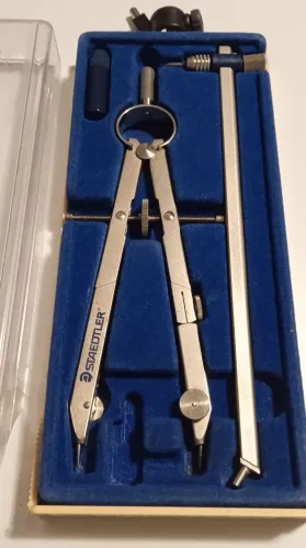 Compasso Staedtler com Extensor - 551 02