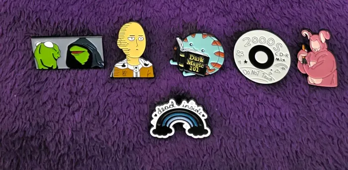 Pins de metal diversos