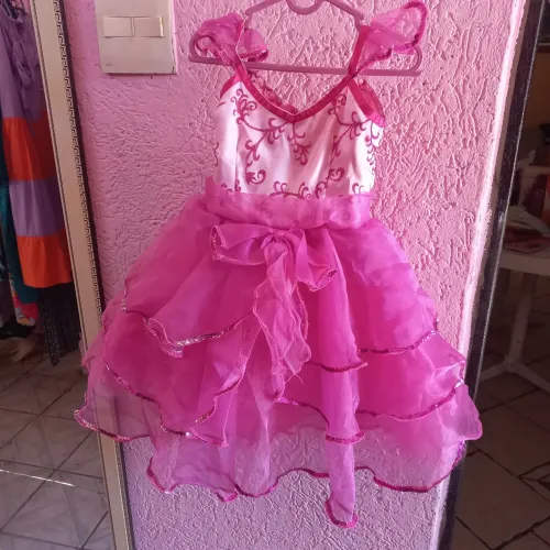 Lote de fantasias 4 peças veste 2/3anos