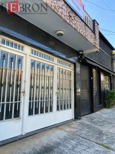 Vende-se sobrado localizado em Água Rasa!!