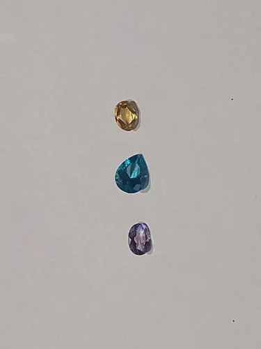 3 Pedras Preciosas