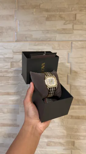 Relógio Bulova Modelo Gold 98a295