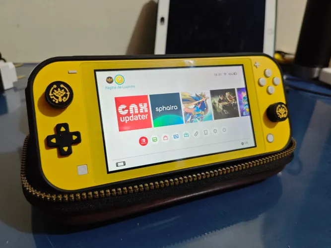 NINTENDO SWITCH LITE DESBLOQUEADO