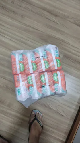 Fralda hipopo M pacote com 18 fraldas,. fardo com 8 pacotes