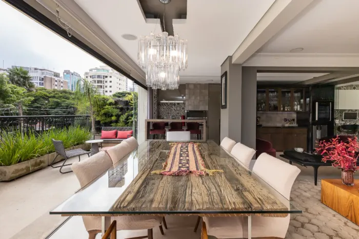 Apartamento para venda em Vila Nova Conceição com 4 quartos, sendo 4 suítes, 246m²