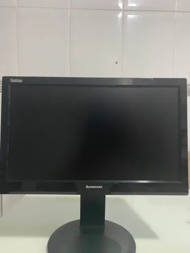 Monitor Lenovo