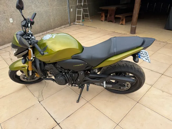 Vendo Hornet 2012 com 38mil km rodado