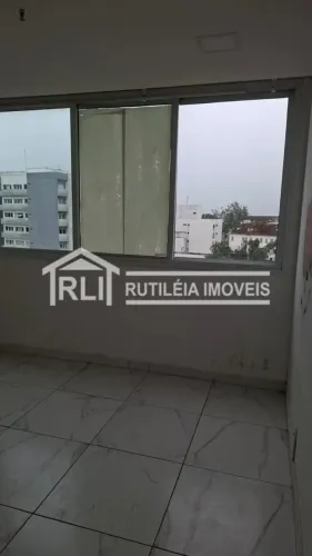 Rutileia Imóveis aluga excelente sala comercial no Edifício Multiplo, Centro - Itaboraí RJ