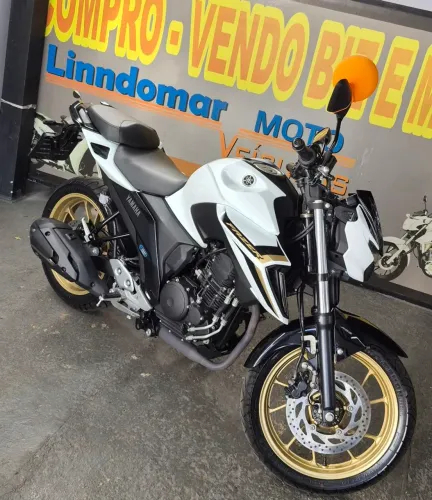 FAZER 250 2025 CONNECTED (OFERTA DA SEMANA)$24800 só 5700 km LINDOMAR MOTOS 